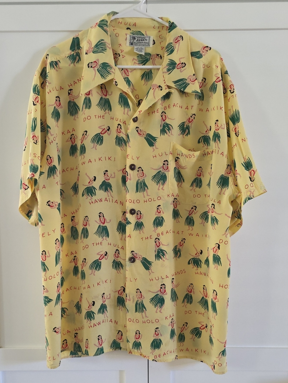 Vintage Avanti Yellow Hawaiian Hula Print Short-Sleeve Button-Front Shirt